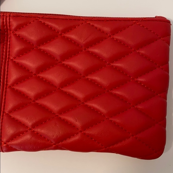 Express Wristlet - Picture 4 of 7